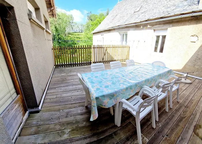 Сasa de vacaciones La Scierie, Maison Familiale, *