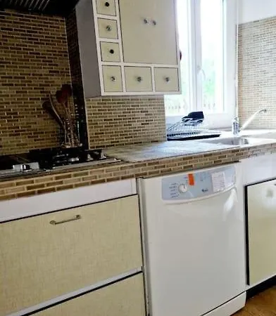 La Scierie, Maison Familiale, *